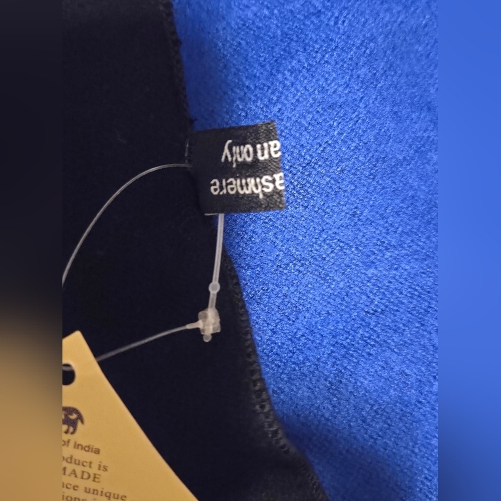 Elegant Black and Blue Women's Cape 100% Cashmere - Picture 7 of 11